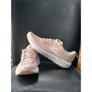 Brooks Revel 6. 1203861B662. Pink Sneakers. Women Size 11